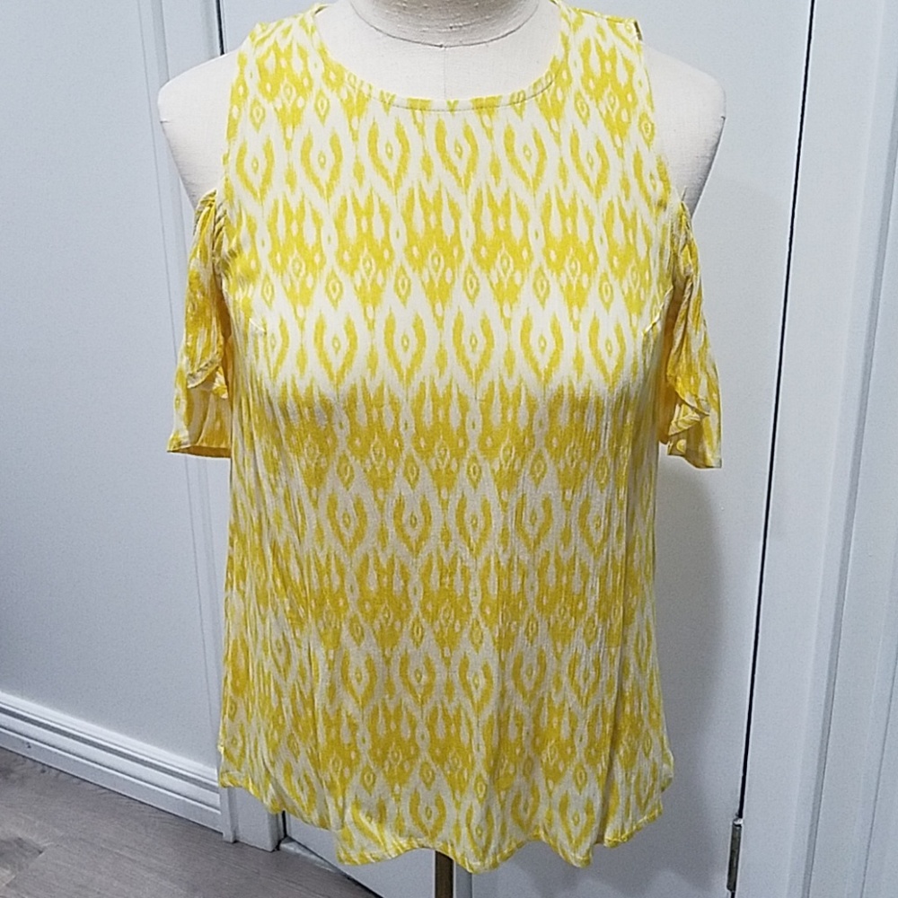 Xhilaration Off-shoulder Yellow Boho Top S